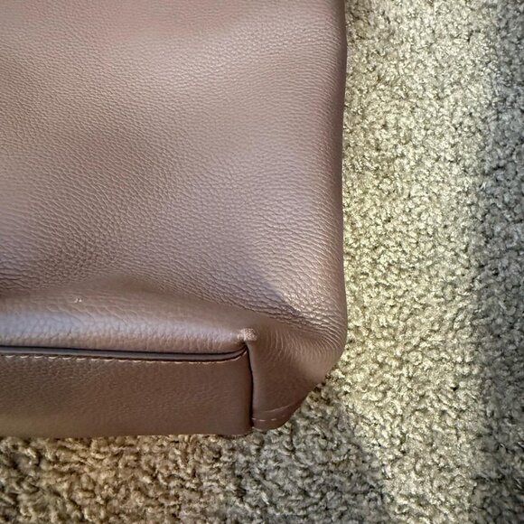 Tory Burch Carson Tote in Silver Maple – Leather Structured Tote Bag - Picture 7 of 8